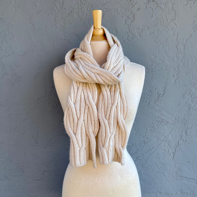 Lightweight & Luxe Cashmere Scarves for Spring
