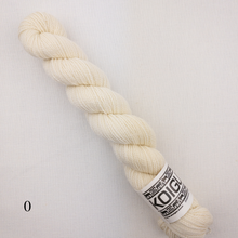 Load image into Gallery viewer, Koigu Premium Merino