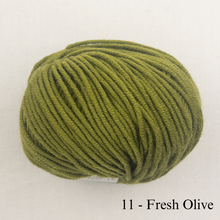 Load image into Gallery viewer, Atelier Worsted Weight Socks Knitting Kit | Karabella Aurora 8 & Knitting Pattern (#61 or Ann Norling))