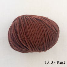 Load image into Gallery viewer, Atelier Worsted Weight Socks Knitting Kit | Karabella Aurora 8 & Knitting Pattern (#61 or Ann Norling))