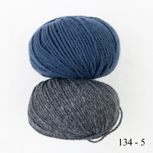 Load image into Gallery viewer, Two Tone Square Top Hat Knitting Kit | Lang Yarns Cashmere Premium & Knitting Pattern (#421)