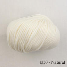 Load image into Gallery viewer, Atelier Worsted Weight Socks Knitting Kit | Karabella Aurora 8 & Knitting Pattern (#61 or Ann Norling))