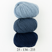 Load image into Gallery viewer, Cashmere Three Tone Fingerless Mitts | Lang Yarns Cashmere Premium and Knitting Pattern (#407)