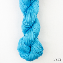Load image into Gallery viewer, Peacock Tee Knitting Kit | Cascade Ultra Pima Cotton