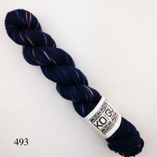 Load image into Gallery viewer, Koigu Premium Merino