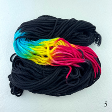 Load image into Gallery viewer, Wonderland Yarns TweedleDeeDum