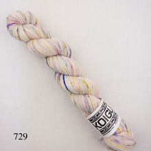 Load image into Gallery viewer, Koigu Premium Merino