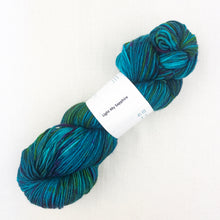 Load image into Gallery viewer, Ceremonial Grade Cowl Crochet Kit | Baah Sonoma & Karabella Aurora 6
