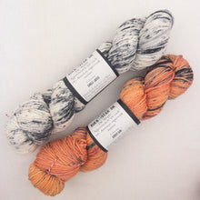 Load image into Gallery viewer, Fadient Hat Knitting Kit | MollyGirl Rock Star DK