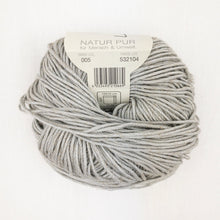 Load image into Gallery viewer, Poet Top Knitting Kit | Lana Grossa Solo Lino & Knitting Pattern (26-16)