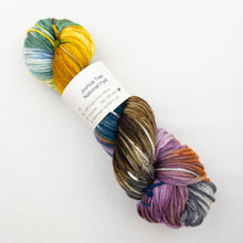 Load image into Gallery viewer, Atelier Easy Slippers Knitting Kit | Knitted Wit Merino Worsted & Knitting Pattern (#413)