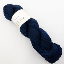Load image into Gallery viewer, Atelier Easy Slippers Knitting Kit | Knitted Wit Merino Worsted & Knitting Pattern (#413)