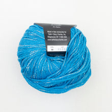 Load image into Gallery viewer, Game Day Striped Scarf Knitting Kit | Cascade 128 Superwash & Knitting Pattern (#281B)