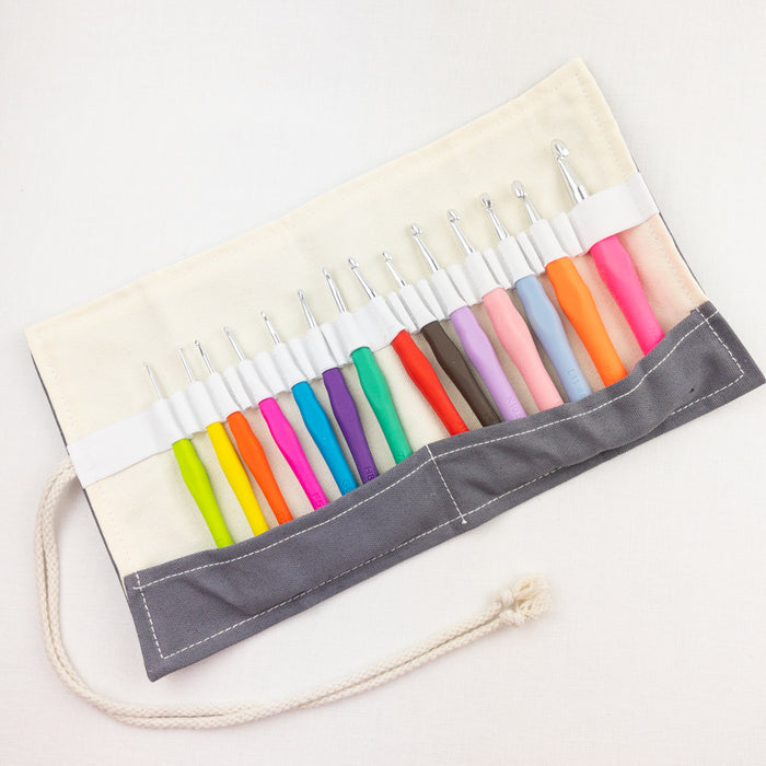 Atelier Rolled Crochet Hook Set | 14 Piece Set