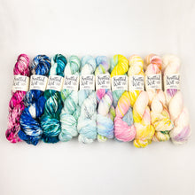 Load image into Gallery viewer, Knitted Wit Merino Worsted