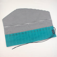 Load image into Gallery viewer, Atelier Canvas Crochet Hook Case
