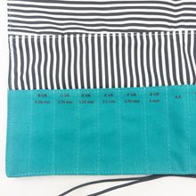 Load image into Gallery viewer, Atelier Canvas Crochet Hook Case