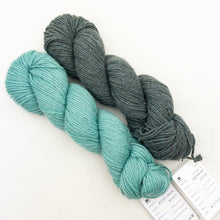 Load image into Gallery viewer, mYak Two Color Slouch Hat | mYak Baby Yak Medium & Knitting Pattern (#385)