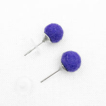Load image into Gallery viewer, Atelier Handmade Wool Pompom Earrings