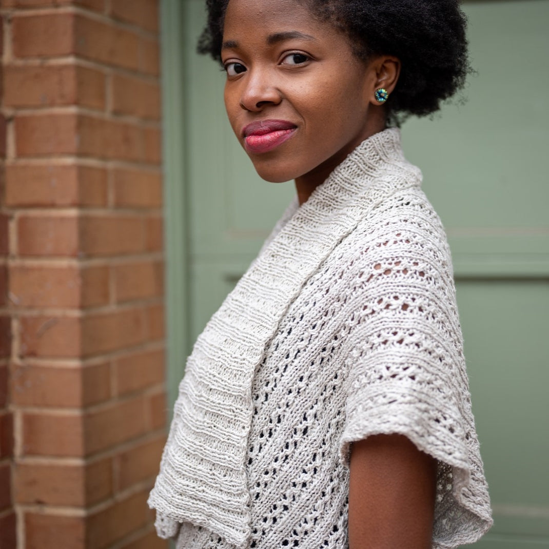 Jenna Oversized Shrug Knitting Kit | Juniper Moon Farm Zooey \u0026 Knittin –  ATELIER YARNS, image size:1070x1070