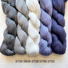 Load image into Gallery viewer, Chevron Baby Blanket (Cascade version) Knitting Kit | Cascade Ultra Pima Cotton & Knitting Pattern (#323)