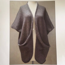 Load image into Gallery viewer, Oritatami Vest Knitting Kit | ITO Kinu, Rowan Kidsilk Haze & Knitting Pattern (#312)