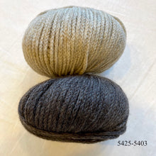 Load image into Gallery viewer, Mika Hat Knitting Kit | Berroco Catena & Knitting Pattern
