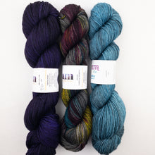 Load image into Gallery viewer, The Augusta Shawl Crochet Kit | Dream in Color Smooshy with Cashmere