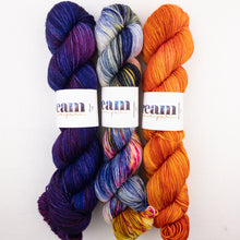 Load image into Gallery viewer, The Augusta Shawl Crochet Kit | Dream in Color Smooshy with Cashmere