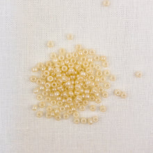 Load image into Gallery viewer, TOHO Round Glass Beads