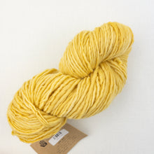 Load image into Gallery viewer, Bulky Cabled Hat Knitting Kit | Manos del Uruguay Wool Clasica & Knitting Pattern (#355)