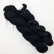Load image into Gallery viewer, Artyarns Ensemble & Tanglewood Ribbed Cowl Knitting Kit | Artyarns Ensemble, Tanglewood, & Knitting Pattern (#296B)