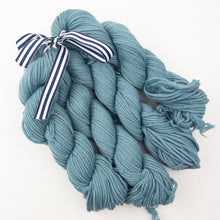 Load image into Gallery viewer, Jade Sapphire Cashmere Scarf Knitting Kit | Jade Sapphire 8 Ply Mongolian Cashmere & Knitting Pattern