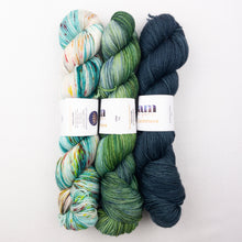 Load image into Gallery viewer, The Augusta Shawl Crochet Kit | Dream in Color Smooshy with Cashmere
