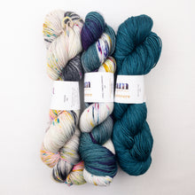 Load image into Gallery viewer, The Augusta Shawl Crochet Kit | Dream in Color Smooshy with Cashmere