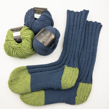 Load image into Gallery viewer, Atelier Worsted Weight Socks Knitting Kit | Karabella Aurora 8 & Knitting Pattern (#61 or Ann Norling))