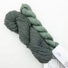 Load image into Gallery viewer, mYak and Silk Woven Scarf Kit | mYak Baby Yak Medium, Lantern Moon Indochine Silk & Weaving Pattern (#400)