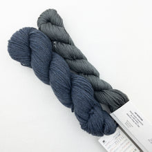 Load image into Gallery viewer, mYak and Silk Woven Scarf Kit | mYak Baby Yak Medium, Lantern Moon Indochine Silk & Weaving Pattern (#400)