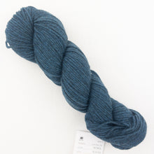 Load image into Gallery viewer, mYak Earflap Hat Knitting Kit | mYak Baby Yak Medium & Knitting Pattern (#305)