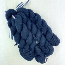 Load image into Gallery viewer, Jade Sapphire Cashmere Scarf Knitting Kit | Jade Sapphire 8 Ply Mongolian Cashmere & Knitting Pattern