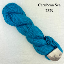 Load image into Gallery viewer, Merino Alpaca Wrap Knitting Kit | Highland Duo & Knitting Pattern (#139)