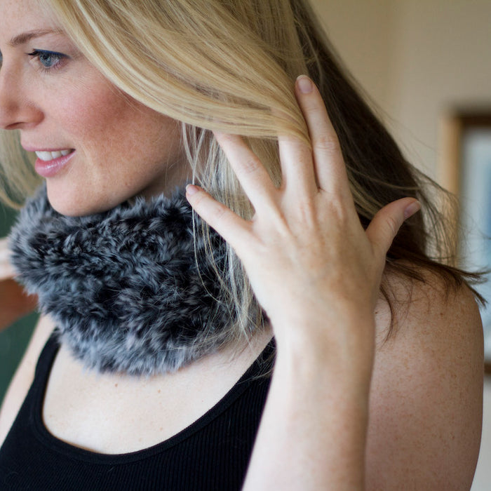 Rabbit Fur Cowl Knitting Kit | Furaz Rabbit Fur Yarn & Knitting Pattern (#198)