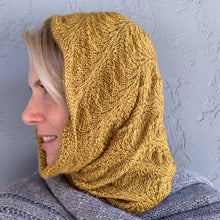 Load image into Gallery viewer, Diagonal Feather & Fan Cowl Knitting Kit | Hand Maiden Camelspin & Knitting Pattern (#192E)
