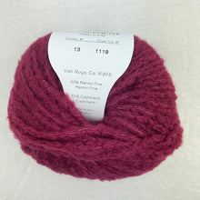 Load image into Gallery viewer, Soffio Scarf Knitting Kit | Soffio Cashmere & Knitting Pattern (#388)