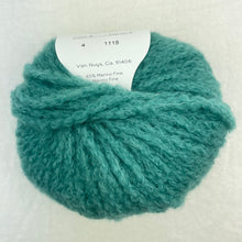 Load image into Gallery viewer, Soffio Hat Knitting Kit | Soffio Cashmere &amp; Knitting Pattern (#380)
