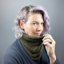 Load image into Gallery viewer, Stella & Luna Cowl Knitting Kit | Stacy Charles Stella, Luna & Knitting Pattern (#203)