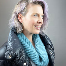 Load image into Gallery viewer, Lattice Cowl Knitting Kit | Cascade Highland/Eco Duo & Knitting Pattern (#156)
