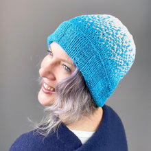 Load image into Gallery viewer, Speckled Ombré Hat (Eclipse version) Knitting Kit | Stacy Charles Eclipse & Knitting Pattern (#344)