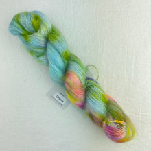 Load image into Gallery viewer, Mohair Silk Woven Scarf Kit | Hue Loco Mohair Lace & Weaving Pattern (#393)