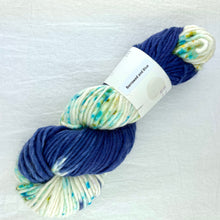 Load image into Gallery viewer, Sequoia Cowl Knitting Kit | Baah Sequoia & Knitting Pattern (#362)